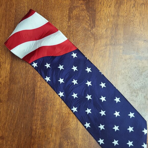 Valerio Garati ~ Flag Print Necktie ~ Excellent Condition - Picture 2 of 6
